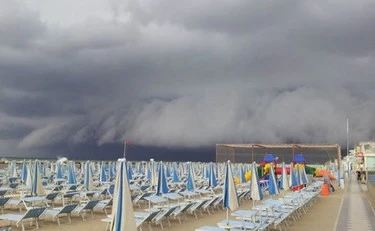Meteo-Giuliacci, weekend da incubo per chi viaggia: nubifragi e grandinate, ecco dove