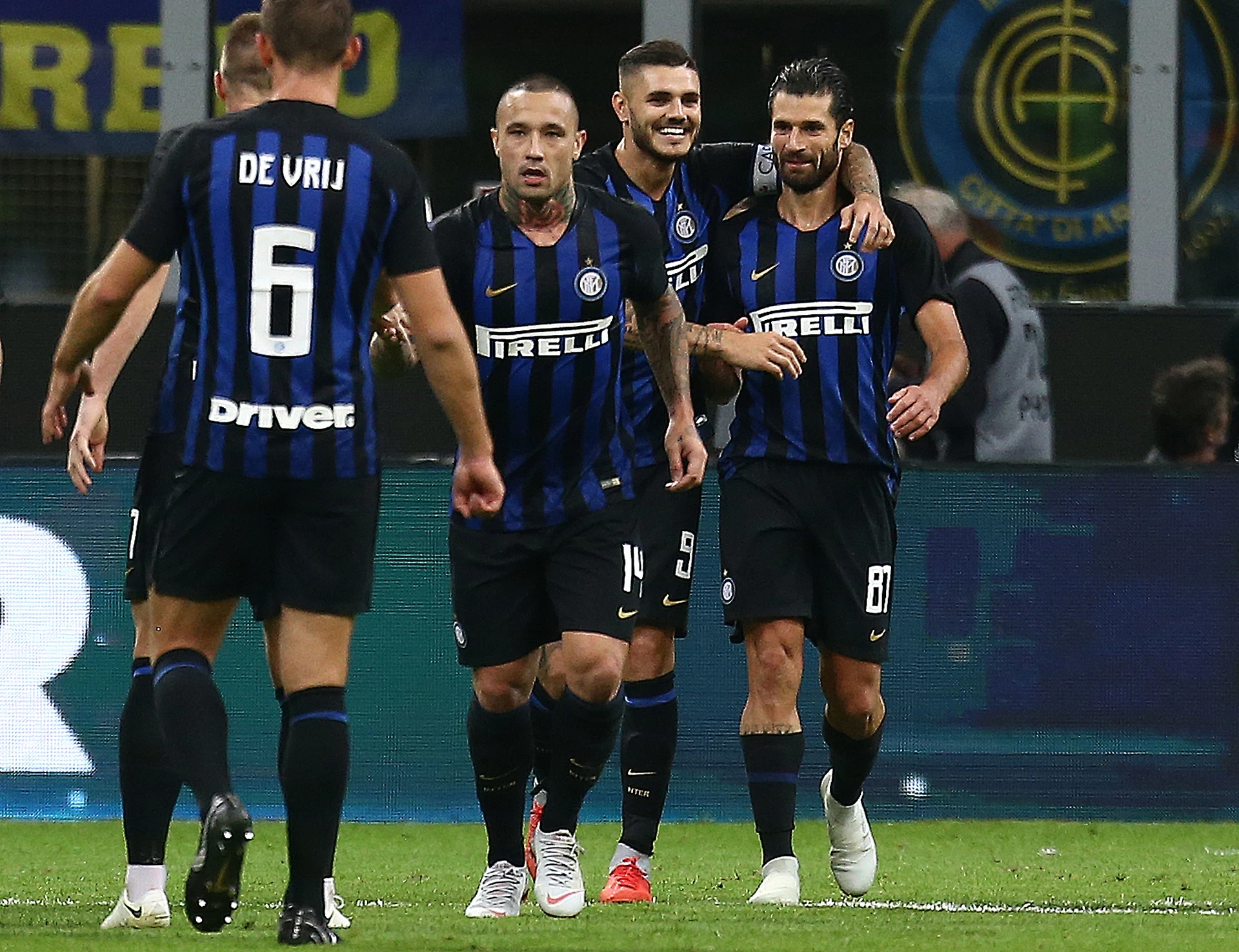 L'Inter non si ferma più: Icardi su rigore e D'Ambrosio, 2-1 alla Fiorentina di super Chiesa