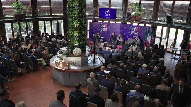 "Italia al Lavoro" punta alle Regionali in Lombardia, al centro impresa e merito