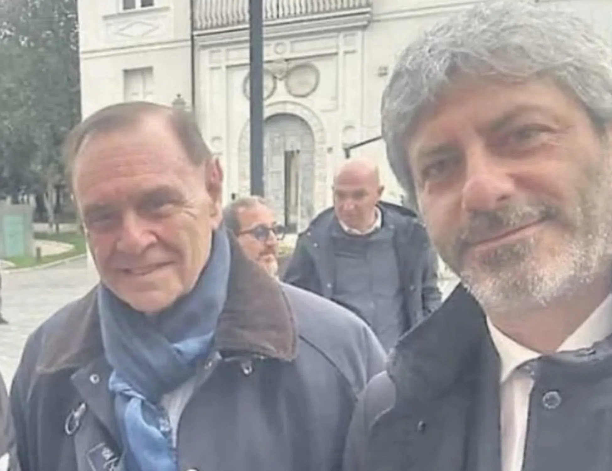Leggi l'articolo: 'Cosa siamo diventati': Fico, la foto scatena il M5s