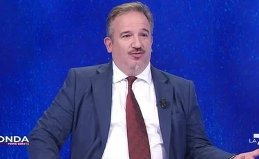 Pina Picierno, il siluro di Telese: "Lascia il Pd per la poltrona"