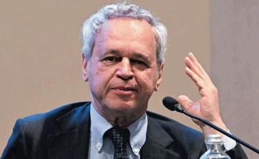 Enrico Mentana, il vero motivo dell'addio a La7: una bomba politica