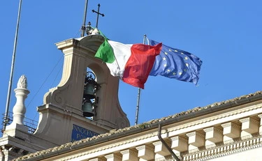 Venezia, il 2 giugno è un caso politico: Inno d'Italia e soldi, sindacati nel mirino