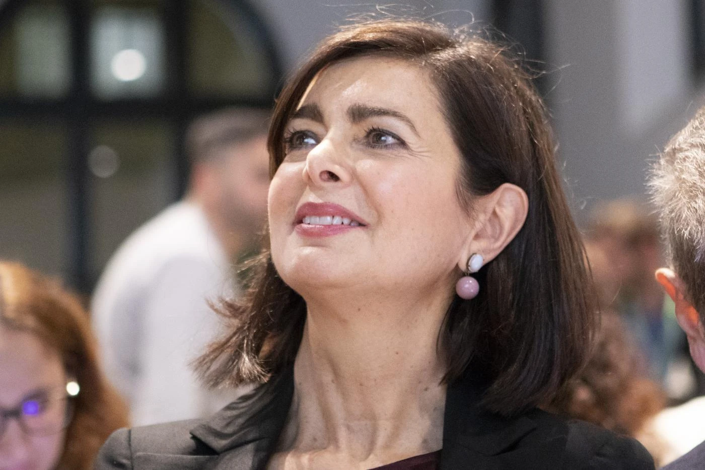 Vittorio Sgarbi sulle deputate svestite alla Camera: "Ricordate quando Laura Boldrini..."