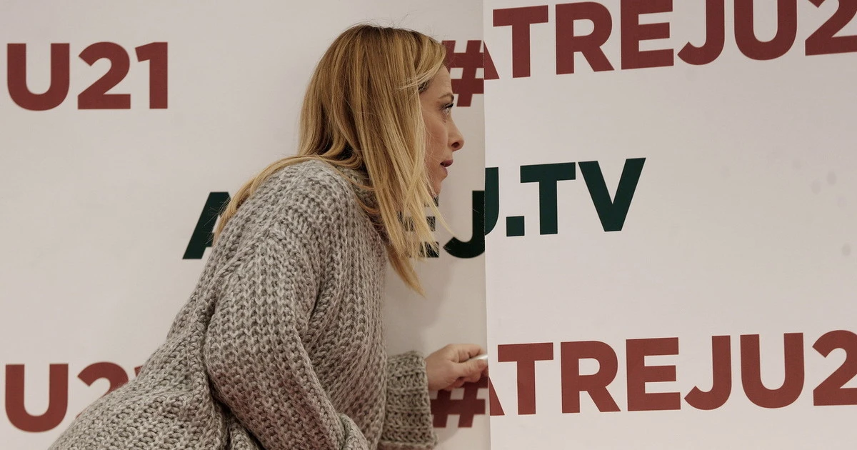 Atreju, "è arrivato a sorpresa". Chi sale sul palco della Meloni: nome pesantissimo (e impensabile)