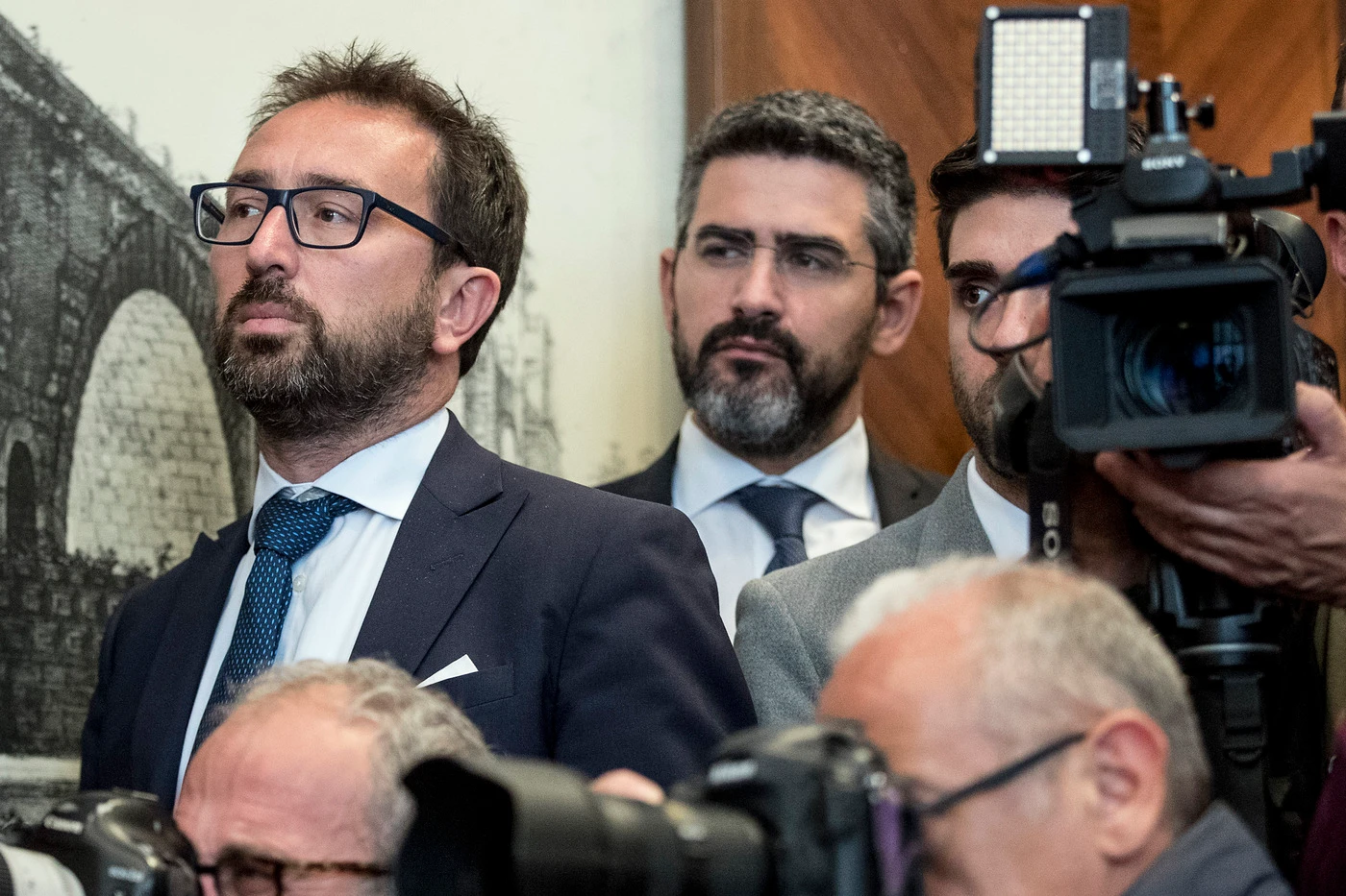 Alfonso Bonafede, pagliacciata M5s: "Mai al tavolo con Renzi e Boschi, una bufala". Cosa scordano di dire