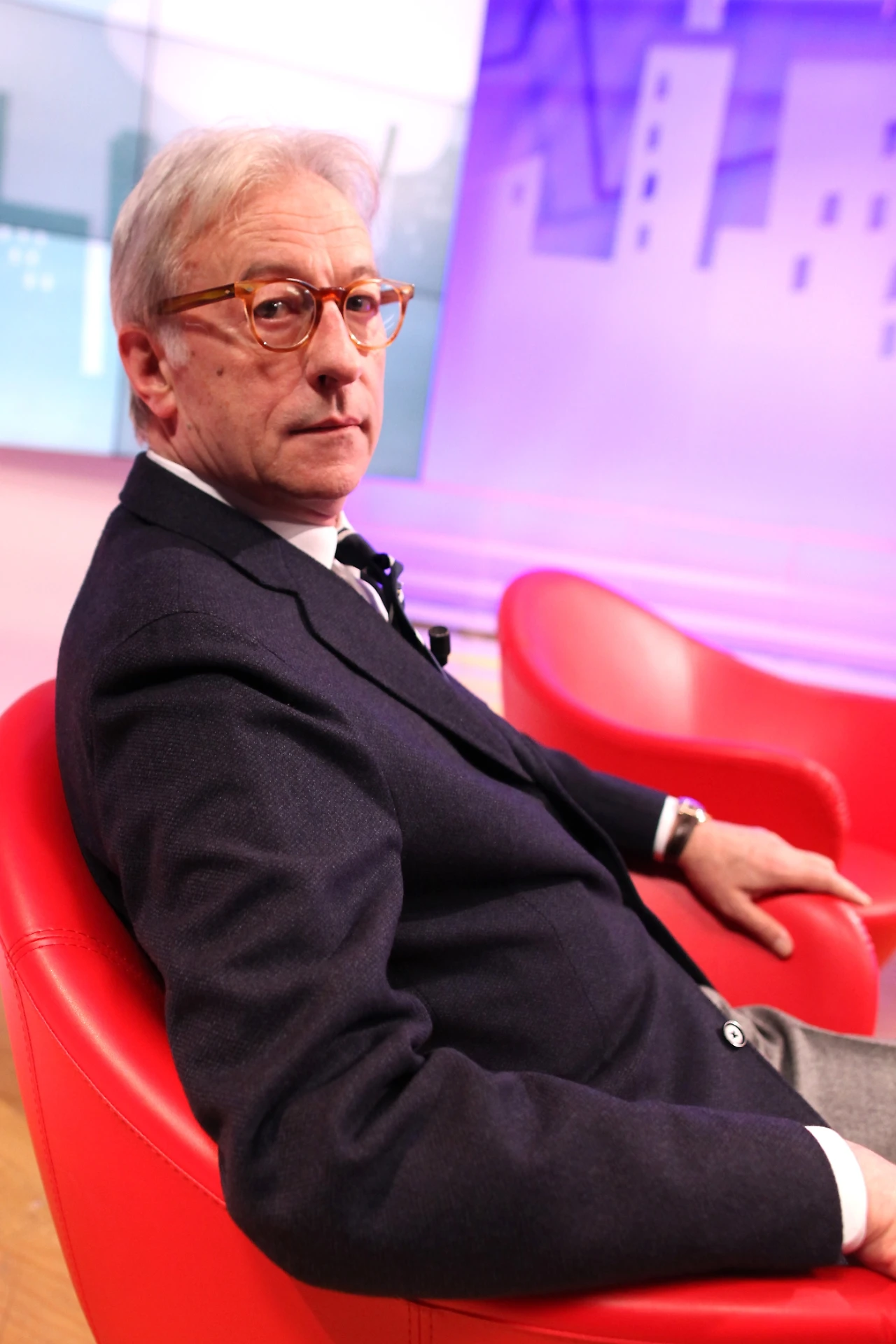 Abolite il contratto e libererete il Paese dal debito pubblico