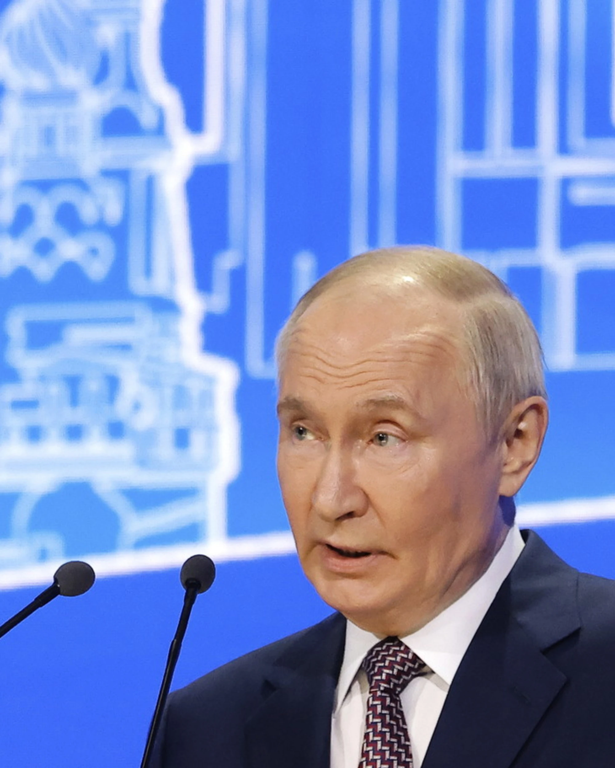Putin sulla Groenlandia: "I piani di annessione di Trump sono seri"