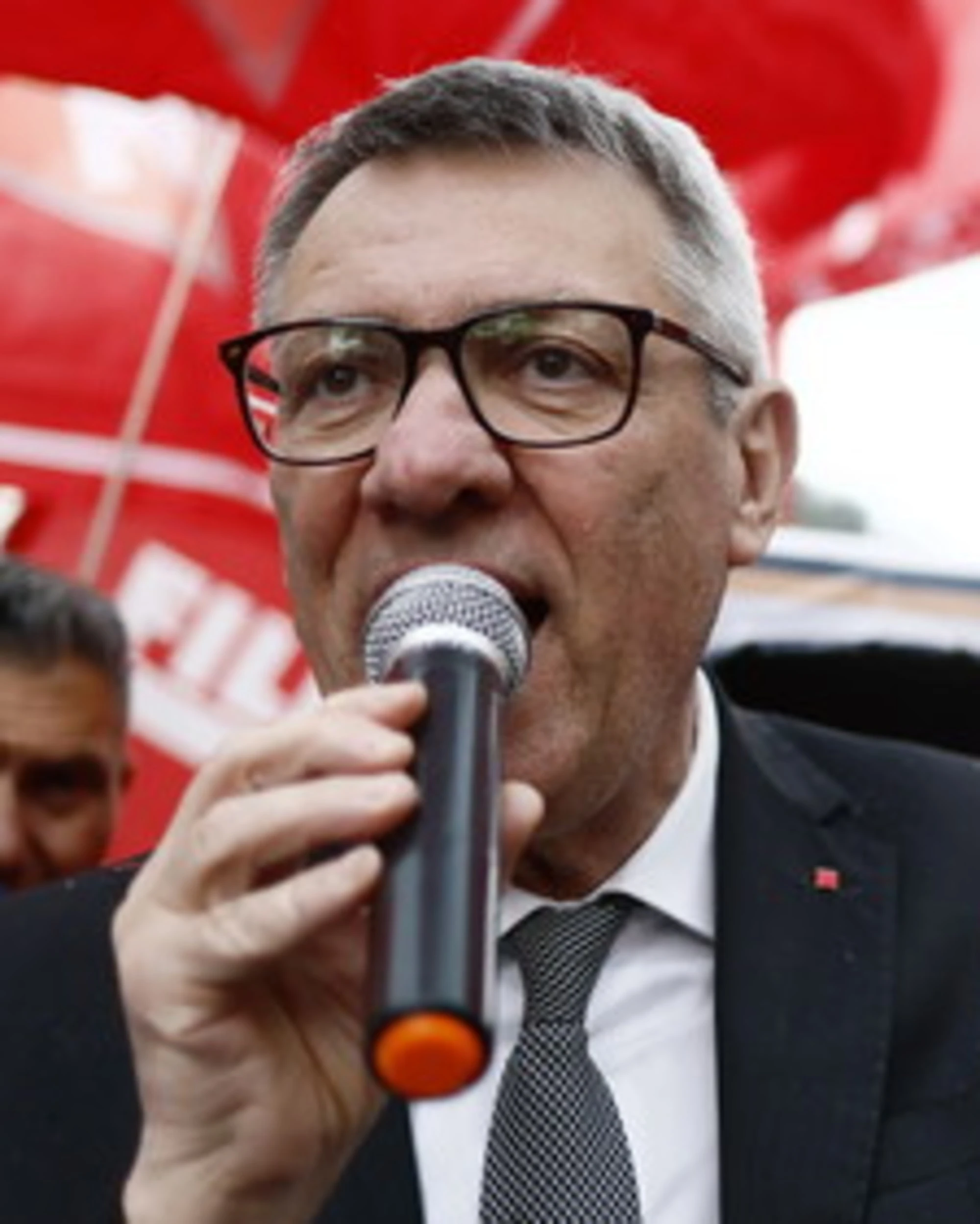 Cgil, lettera alla Ue: "Bloccare il ponte sullo stretto"