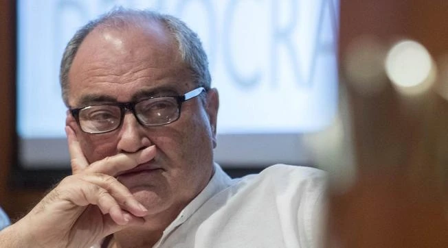 Giuseppe Conte, il retroscena sulla telefonata. Dal cuore del Pd il piano di guerra per governare senza Renzi