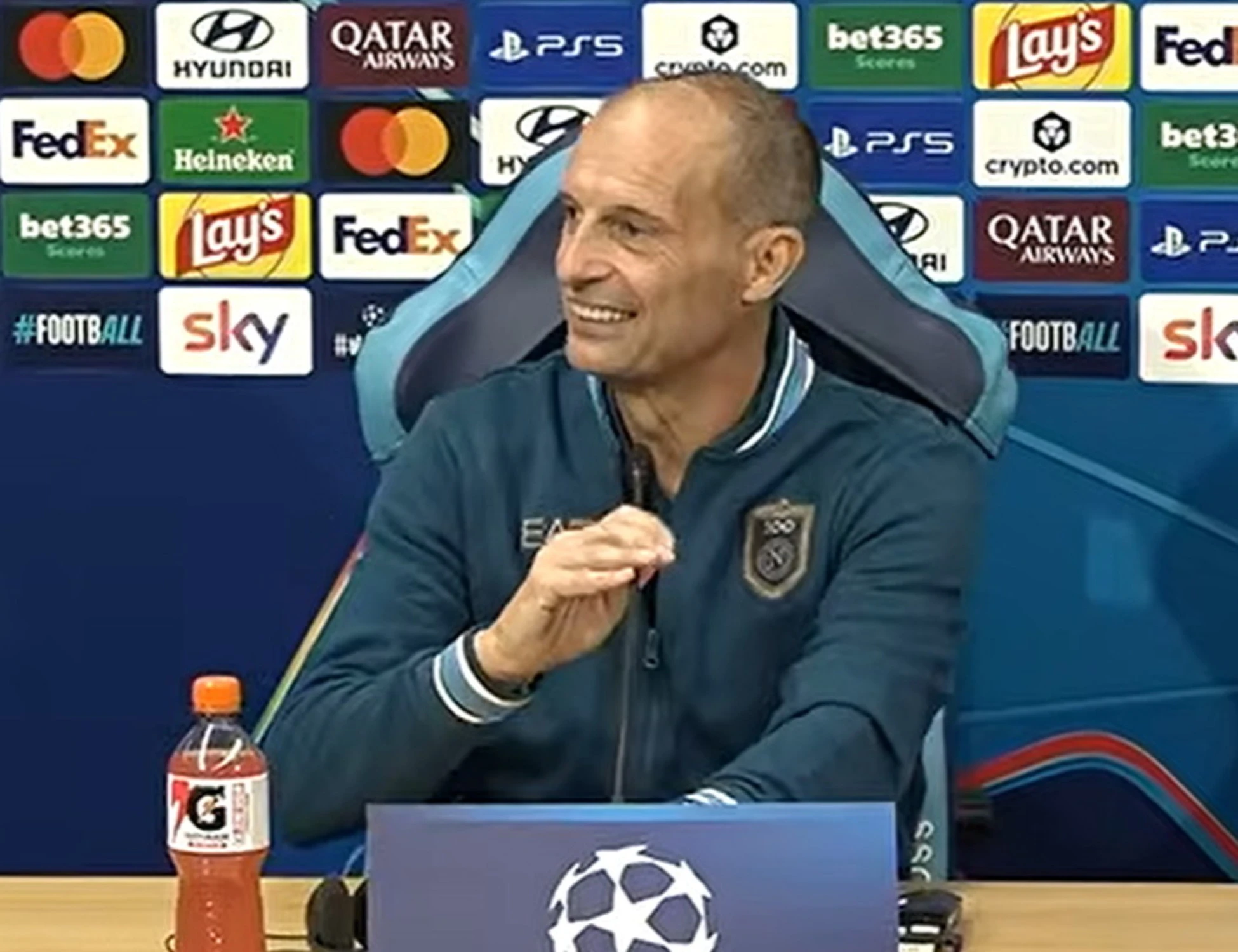 Allegri vede Pellegatti in conferenza stampa e perde il controllo