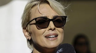 Francesca Pascale e la tenuta in Toscana. "Un modo per vivere la sua vita con...". La bomba privatissima di Dagospia