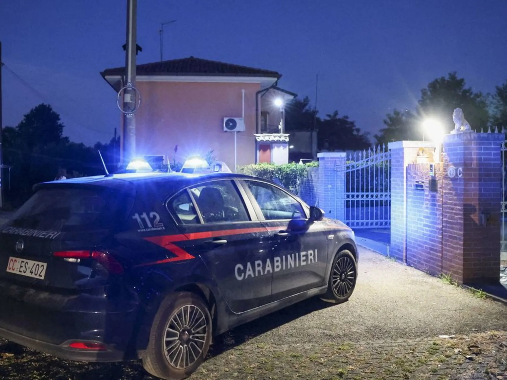 Leggi l'articolo: "L'ho ammazzato io!". Nonna investe e uccide nipote di 18 mesi, quell'urlo straziante