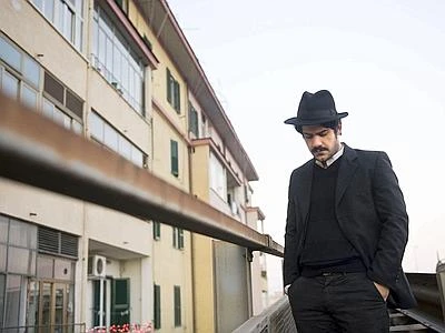 Mannarino torna sui palchi italiani con 'Corde: concerto per sole chitarre'
