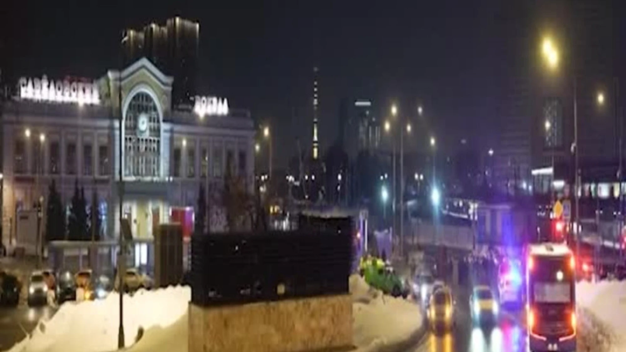 Mosca, bomba vicino alla stazione: muore un poliziotto