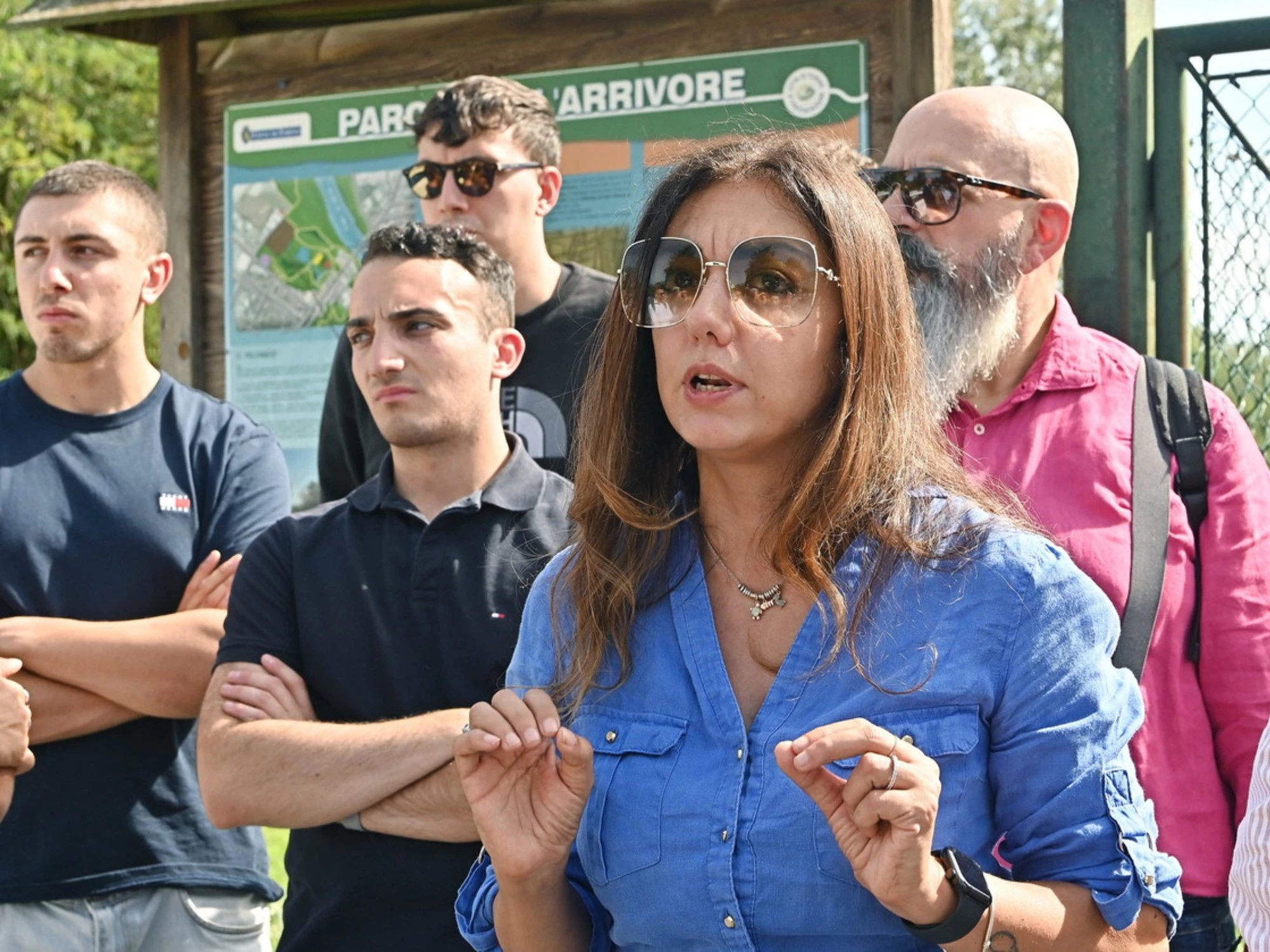 "Oggi la sinistra sfila accanto a chi aggredisce i poliziotti": Montaruli smaschera tutti