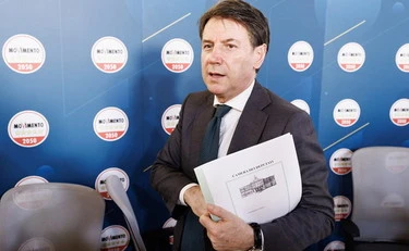 Legge elettorale, una pioggia di "meteore": Conte trema