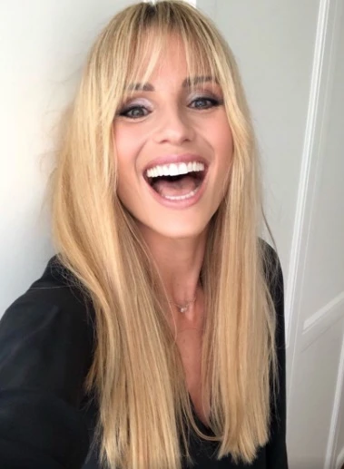 Amici Celebrities, Michelle Hunziker sfoggia il nuovo look radicale: bellezza mozzafiato