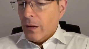 Capezzone punge i corazzieri di Mattarella: "Breda e Magri, stamo bene come stamo?"