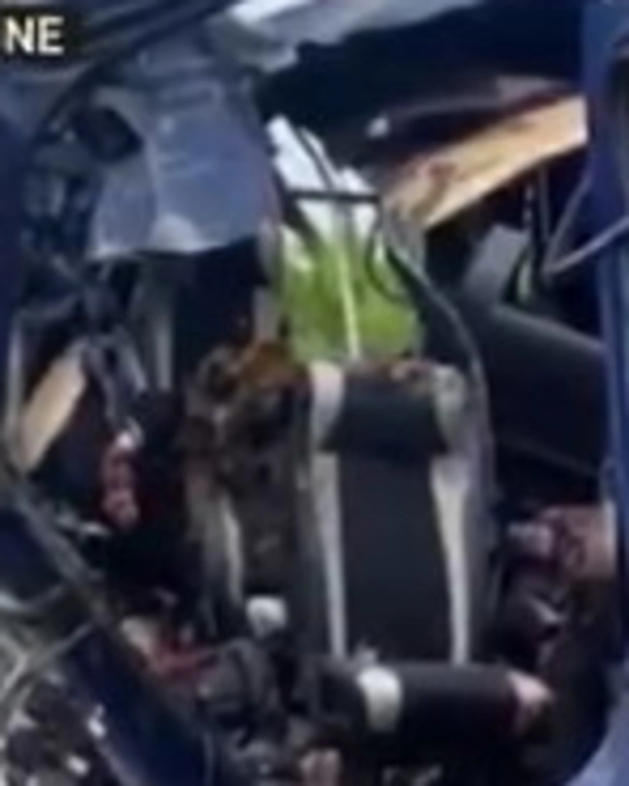 Ucraina, 9 morti nell'attacco russo contro un minibus