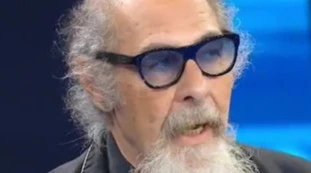 Roberto D'Agostino, la confessione: "Dopo lo scoop alla conduttrice tv hanno tolto il figlio", il suo unico pentimento