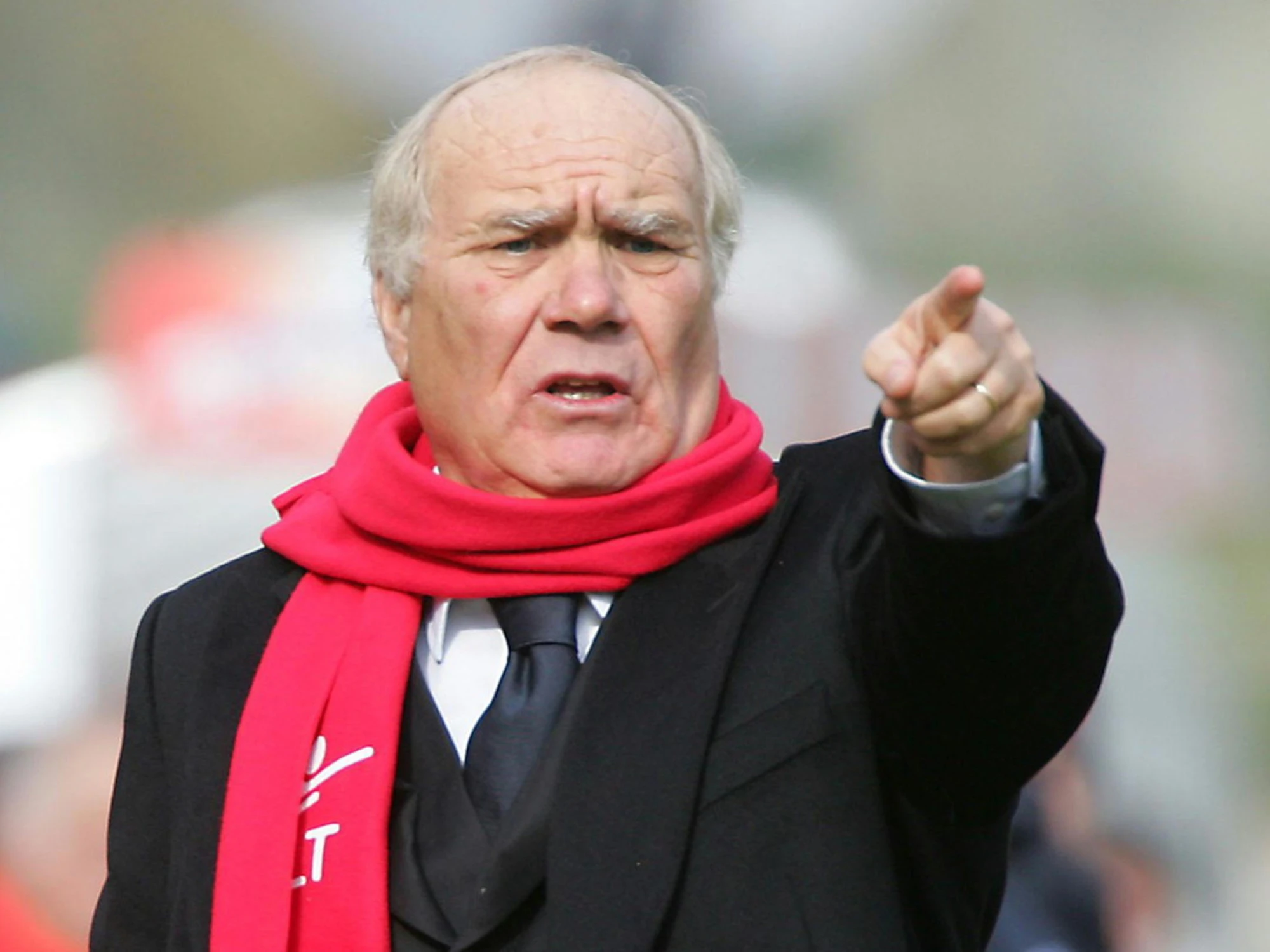 Nedo Sonetti: "Ero un mister duro ma leale Hubner fumava di nascosto, sotto la doccia picchiai un big"