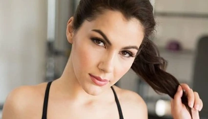 Valentina Nappi, buongiorno finezza: "Ecco con chi voglio farlo", proprio quello