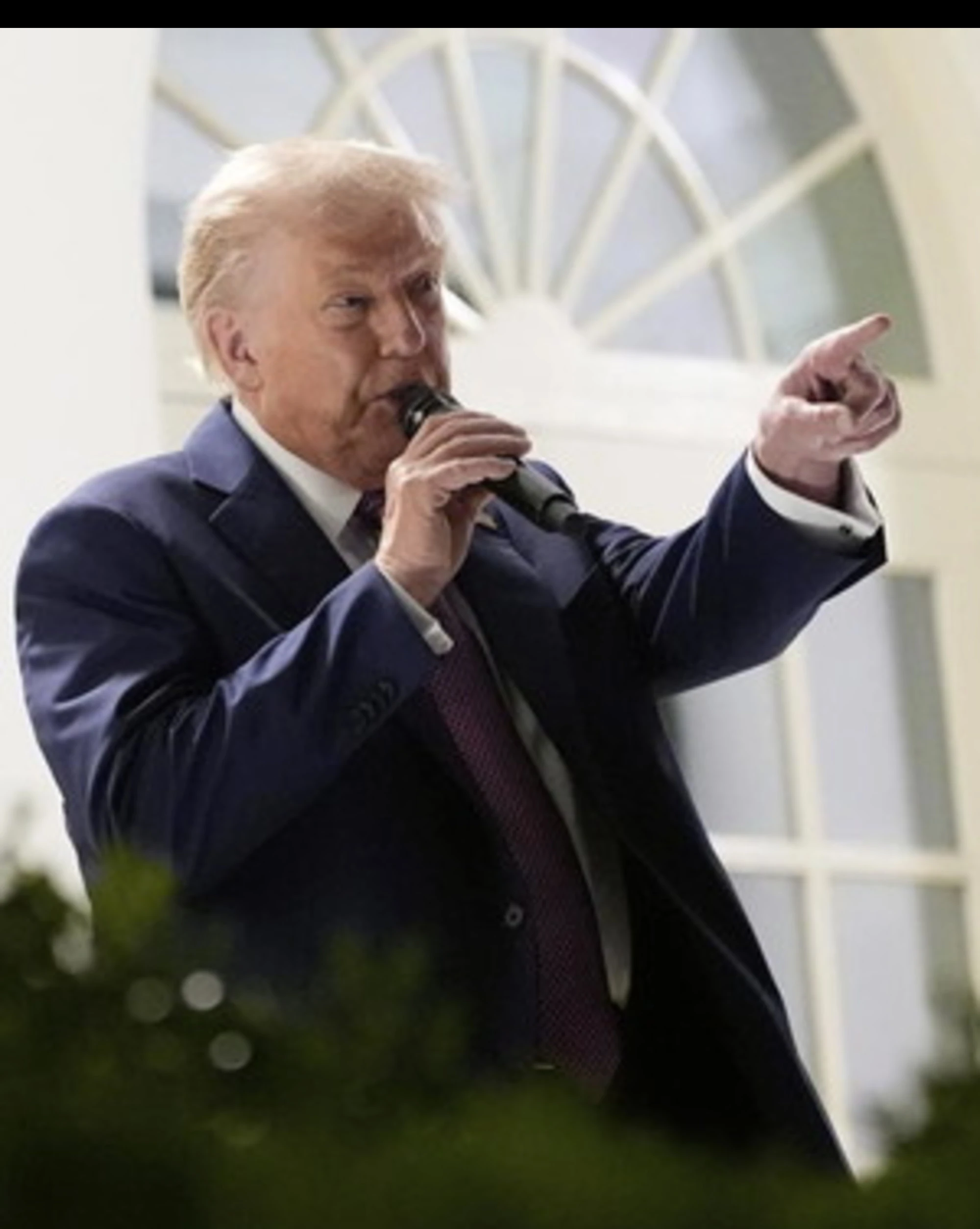 Donald Trump, "mi piace l'odore": come manda ai matti la sinistra