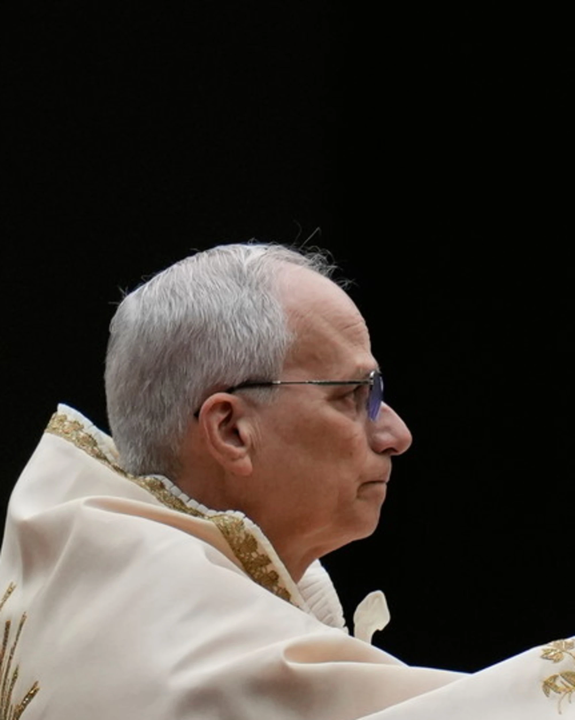 San Pietro, urina sull'altare? La reazione di Papa Leone