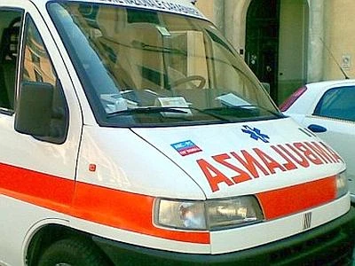 Tragedia al rally di Lucca, auto in fiamme: morti carbonizzati il pilota e la navigatrice
