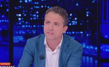 Garofani, altro che scuse Pd. Furfaro perde la testa e insulta il centrodestra