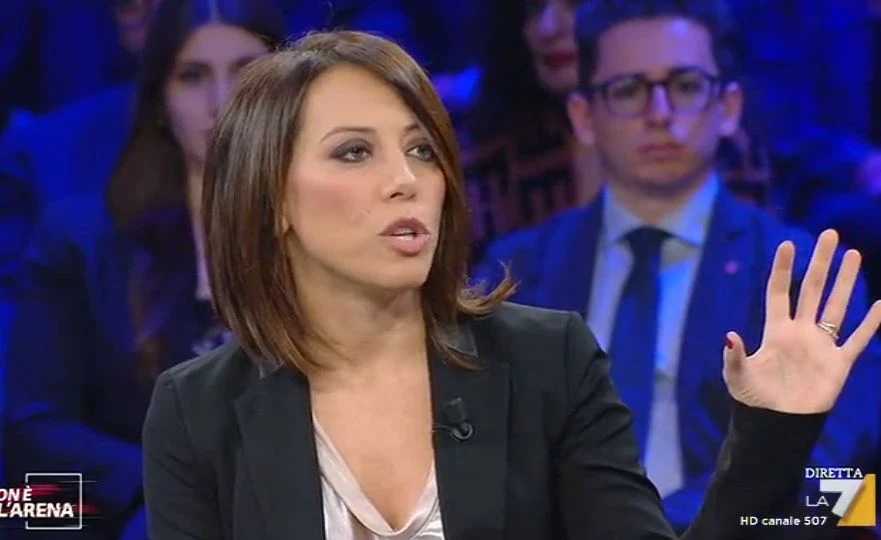 Nunzia De Girolamo a Non è l'Arena, l'orrore italiano di Cardito: "Quello si chiama silenzio complice"
