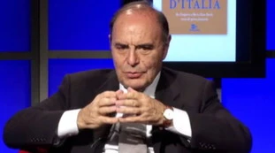 Bruno Vespa su M5s e Pd: "Il Mes come lo sparo di Sarajevo per la prima guerra mondiale". Governo agli sgoccioli?