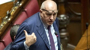 Guido Crosetto, imprese e lavoro: "Da settimana prossima un disastro, le aziende chiuderanno"