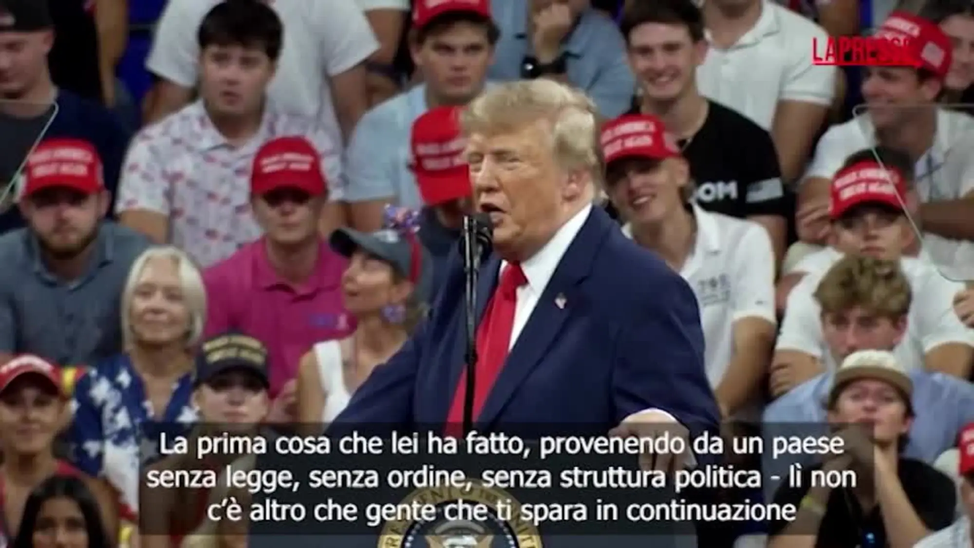 Trump fuori controllo: "Viene da un paese di m***a e...", chi insulta