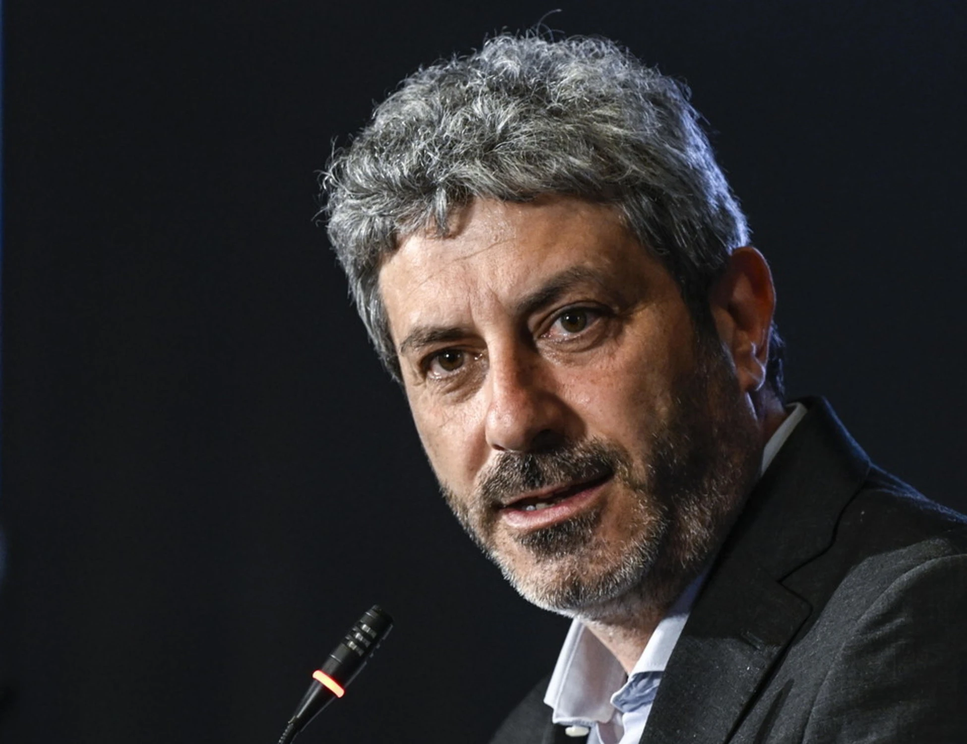 In Campania resa del Pd a Cinque Stelle e De Luca