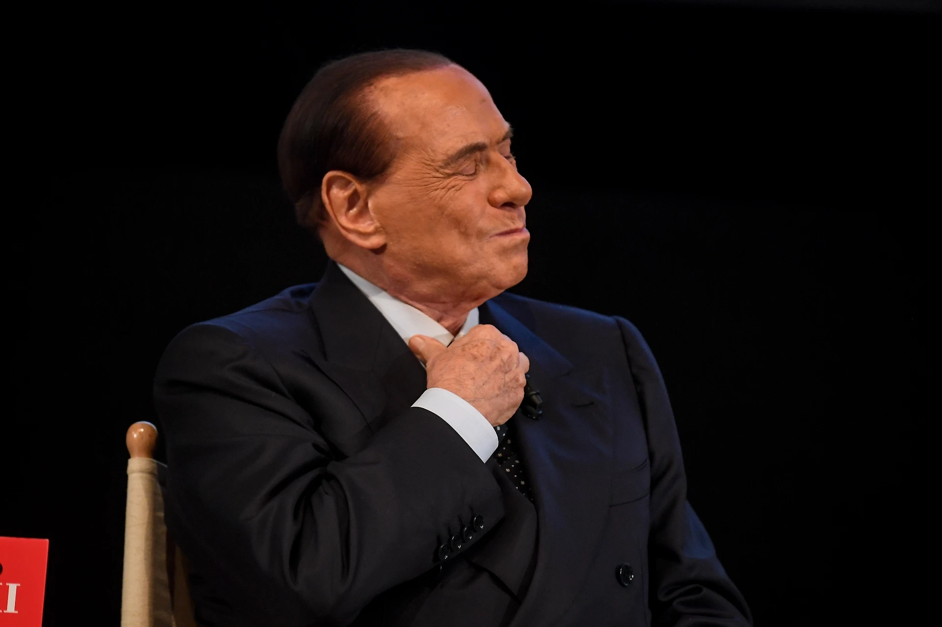 Silvio Berlusconi, l'indiscrezione sulla chiacchierata con Mattarella: "Se cade il governo, lui..."