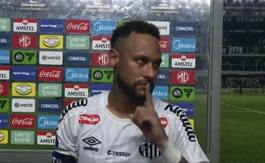 Neymar, "sei grasso!": il tifoso lo critica e lui perde la testa