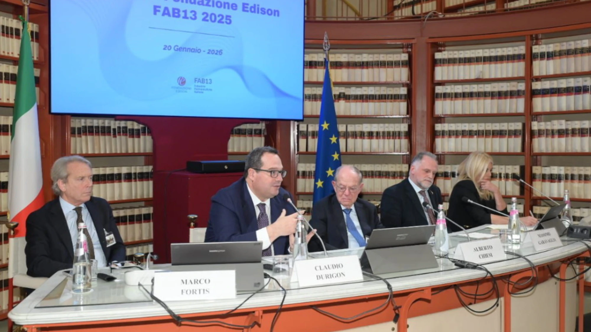 FAB13, ruolo di primo piano nell’industria farmaceutica made in Italy: nel 2024 crescono investimenti (+21%), occupazione (+2% in Italia), export (+16%) e ricavi (+12%)