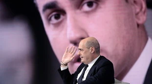 Mario Draghi, le indiscrezioni su Zingaretti e Di Maio ministri: due nomi per tenere fuori la Lega?
