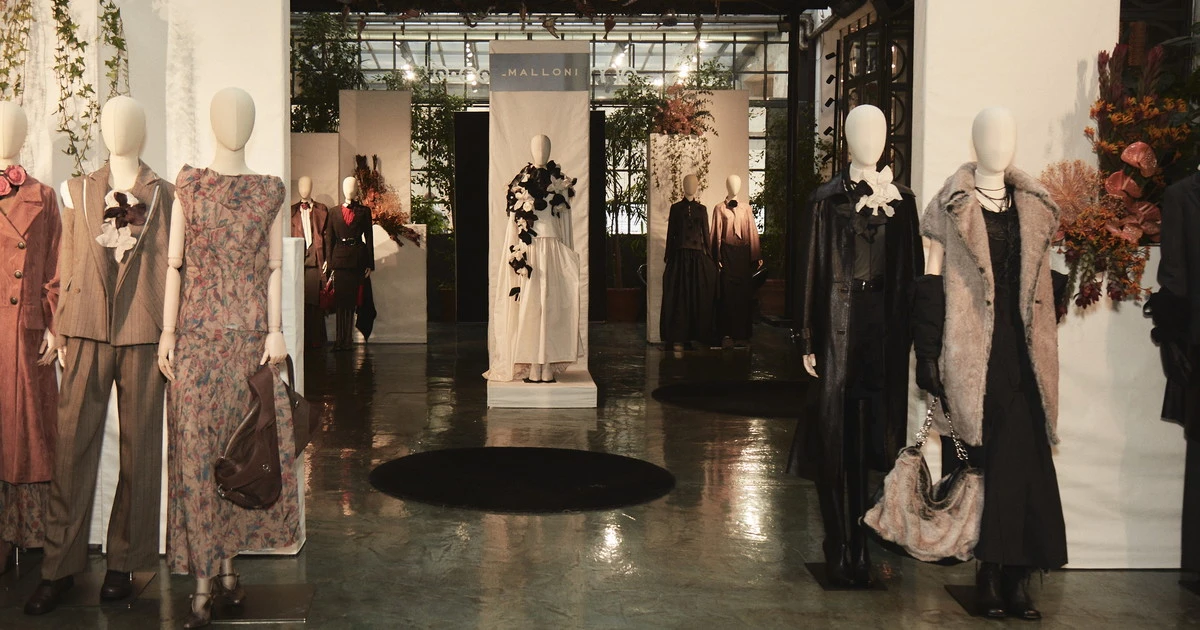 Malloni riafferma il proprio legame con l'arte, forma di espressione e linguaggio da indossare