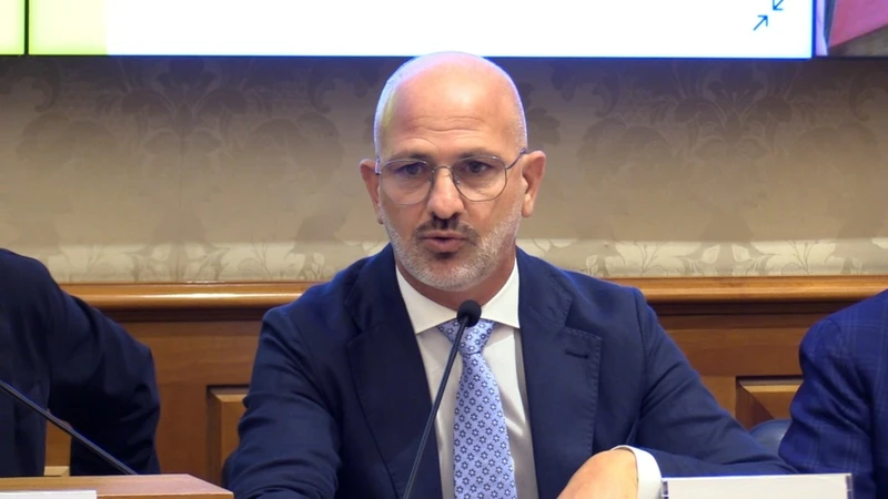 https://media.liberoquotidiano.it/5sQz294w70x6HAQDFcCBp2jqzkrg6IdF3msJfmwMouA/width:800/quality:90/aW1hZ2VzLzIwMjUvMDkvMjkvMDgzNDA4MzQyLWNkYWYwYWFhLTVjZmEtNDI3Yi04NzYwLWE3MzBhY2Y2M2JjNi5qcGVn.webp