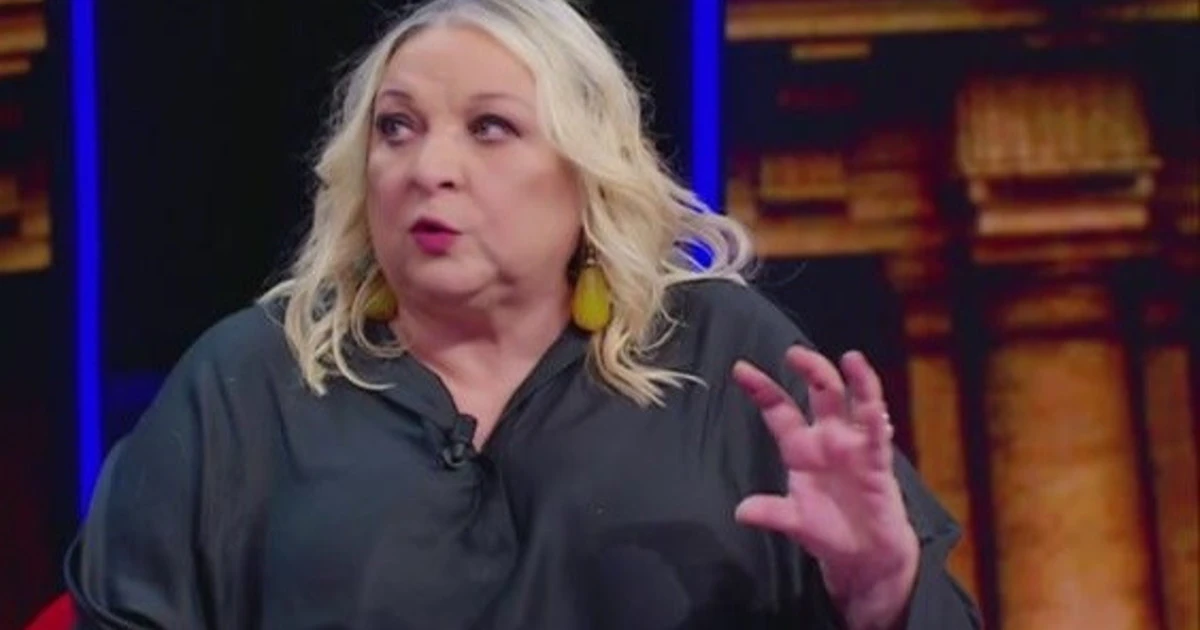 Maria Giovanna Maglie sta con Fontana: "Bertolaso? Pugno sul tavolo contro gli inetti di Roma"