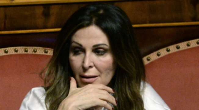 Daniela Santanchè e coronavirus, le accuse dal Fatto Quotidiano: "Fuggi-fuggi quando c'è lei al Senato"