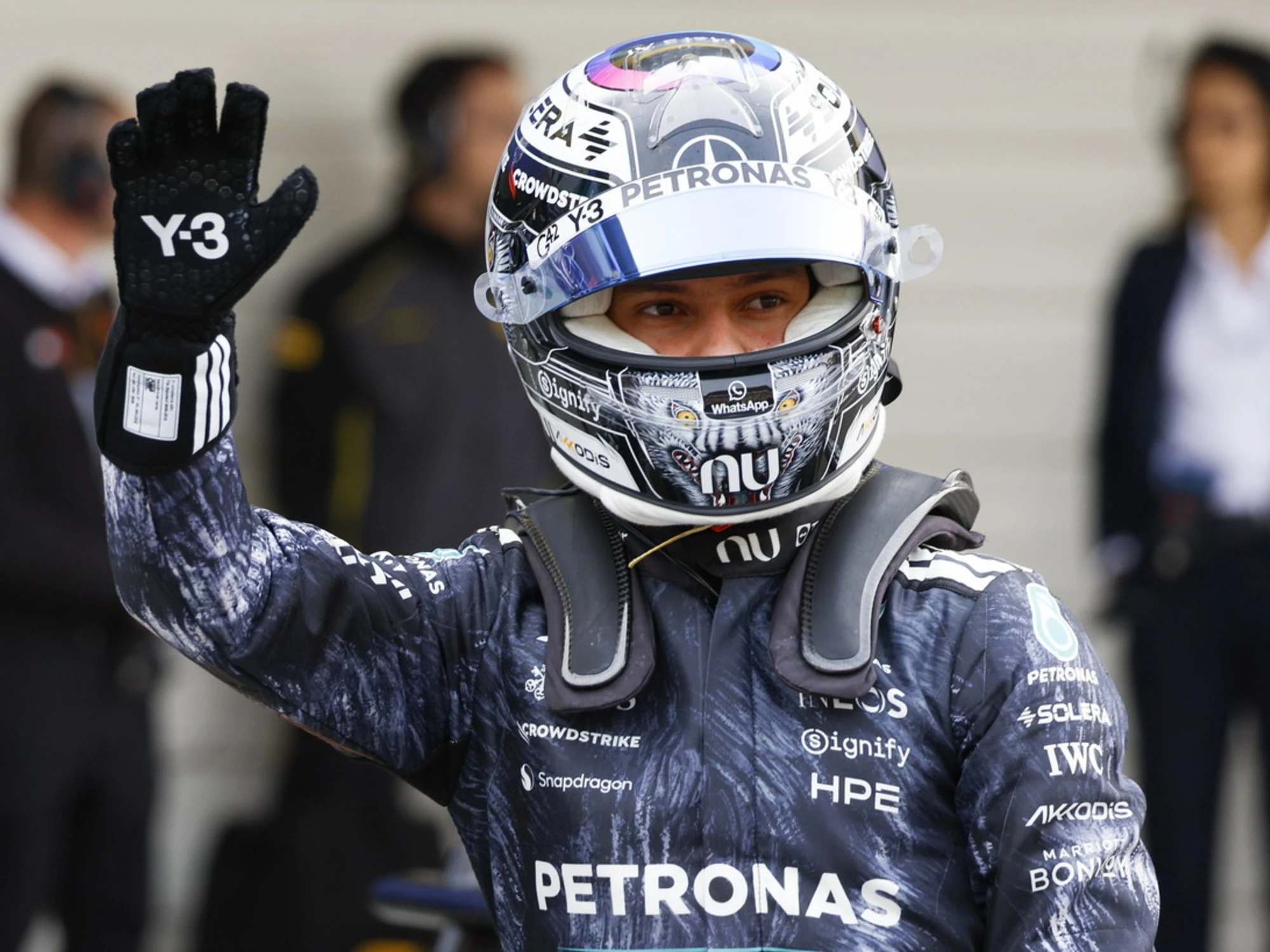 Gp Suzuka, Kimi Antonelli trionfa e scrive la storia. Terzo Leclerc