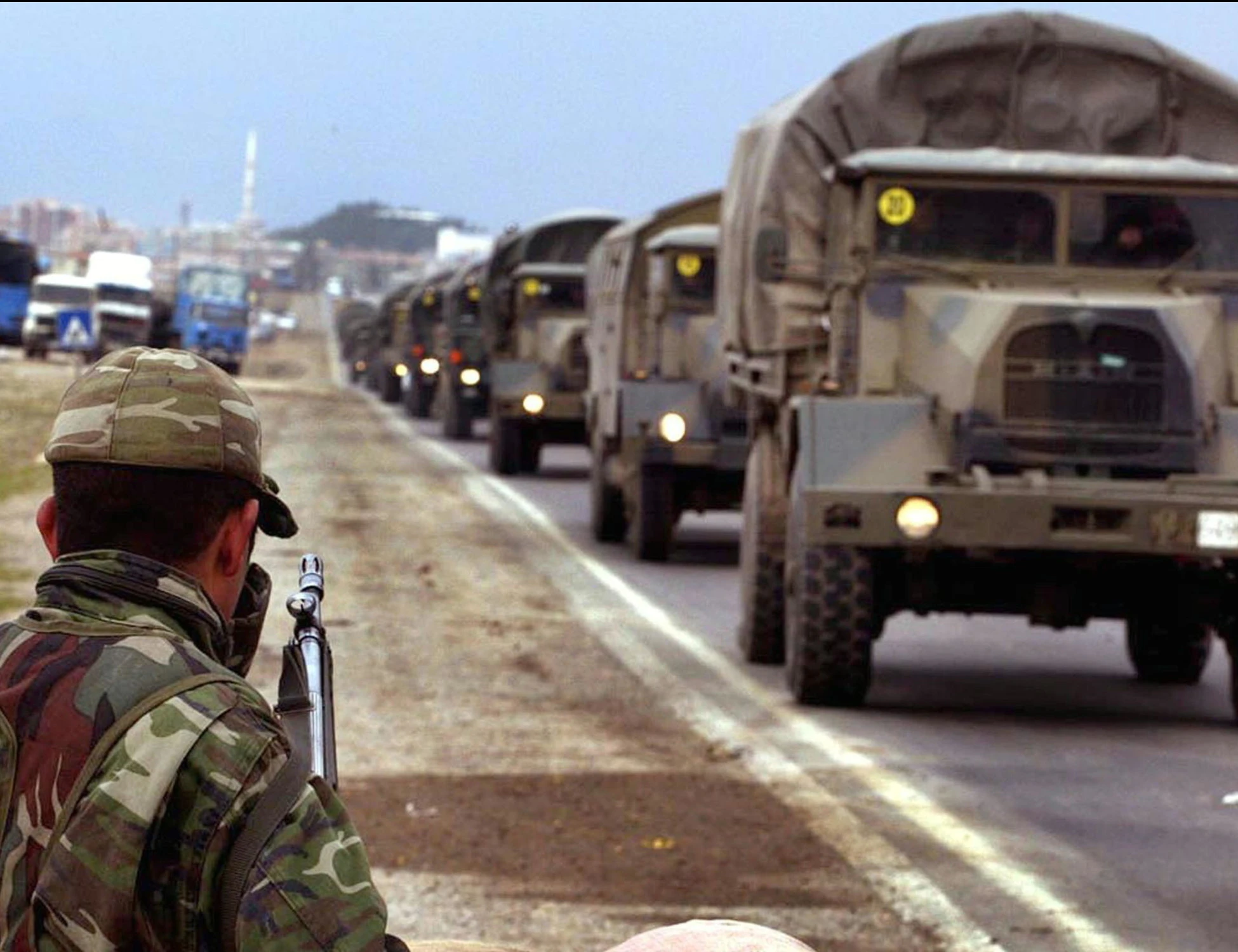 Iran, la guerra nel Golfo in diretta: la Turchia schiera i Patriot, "consultazioni con la Nato"