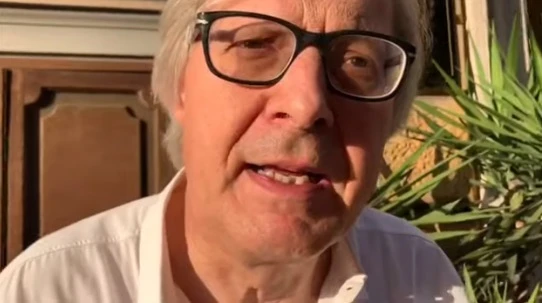 Vittorio Sgarbi, blitz contro Luca Lotti al Csm: l'impensabile mossa del critico d'arte