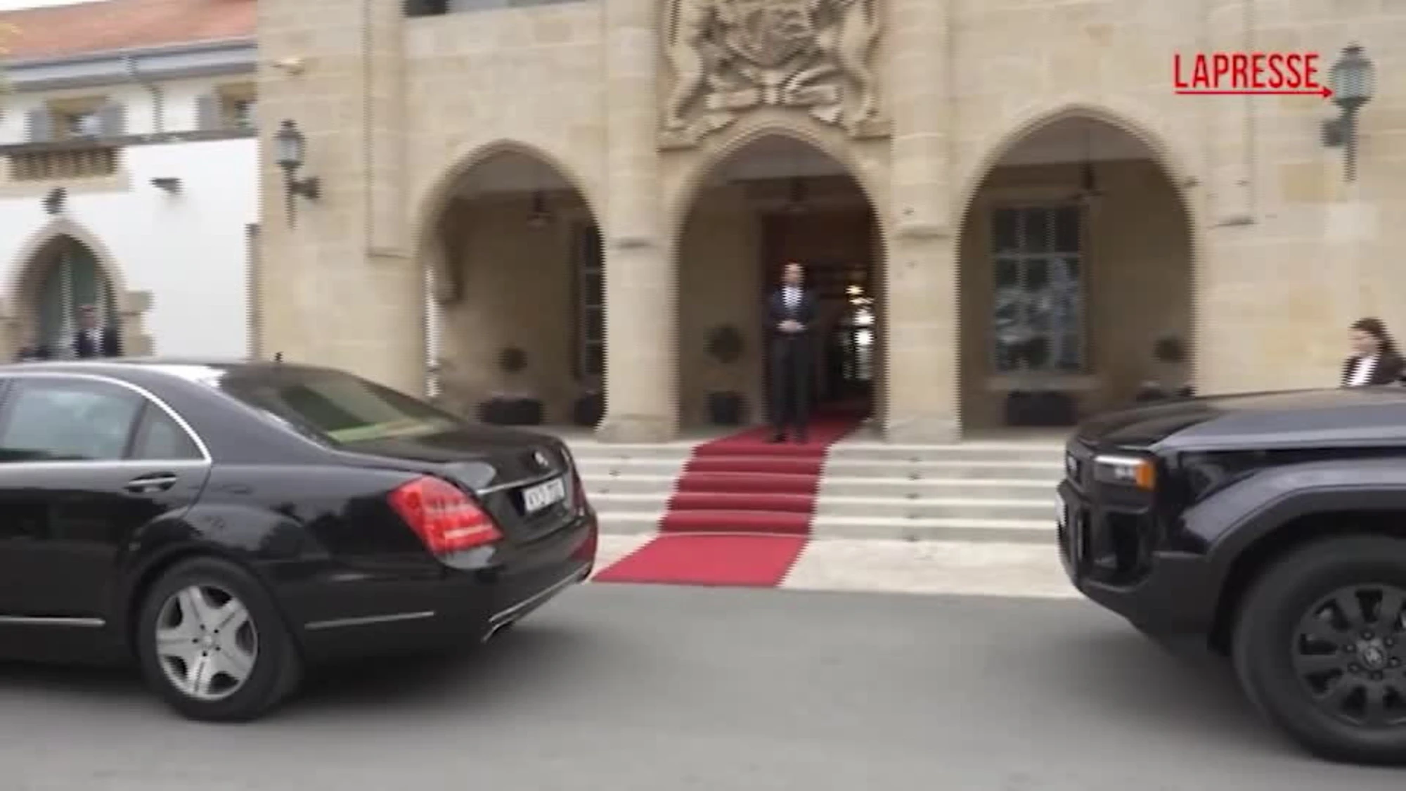 Ucraina, Zelensky a Nicosia incontra il presidente cipriota Nikos Christodoulides