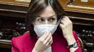 Mara Carfagna, avvertimento a Letta e Salvini: "Chi avrà il coraggio di far cadere Draghi"