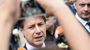 Coronavirus, Augusto Minzolini su Giuseppe Conte: in fuga dai pm, lo giudicherà la Storia